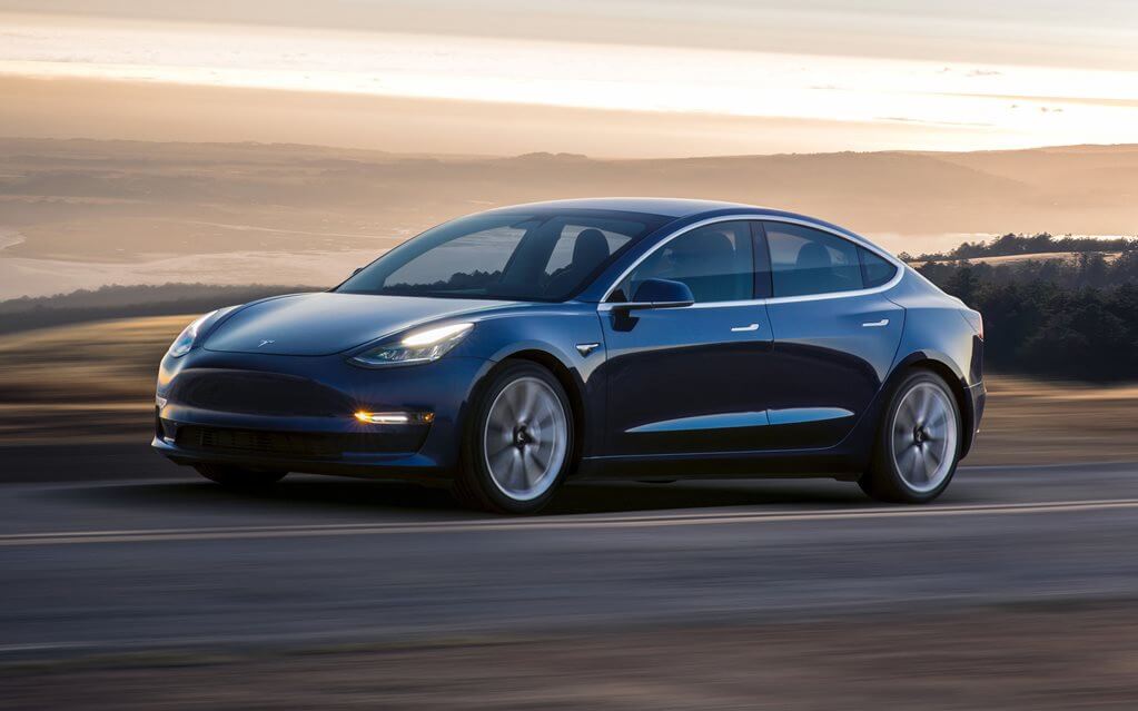 Tesla Model 3 Long Range AWD