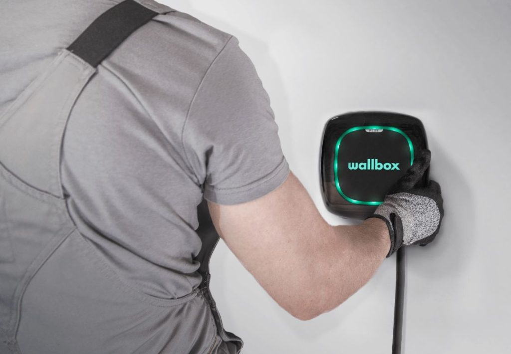 evsolution-elektromos-auto-tolto-telepites-3, elektromos autó töltés, elektromos autó töltő, elektromos autó töltő, elektromos autó töltő, elektromos autó töltő otthon otthoni elektromos töltőt is érdemes tölteni például töltőt töltőt töltők elektromos otthoni is érdemes otthoni otthoni otthoni otthoni otthoni elektromos töltők például tölteni elektromos