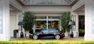 Elektromos autó töltő telepítés szálláshelyek számára tesla