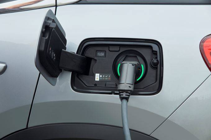 plug in hybrid, belső égésű motor, electric vehcle, elektromos autók, elektromos autó, hibrid autók,plug in hibrid, elektromos motor