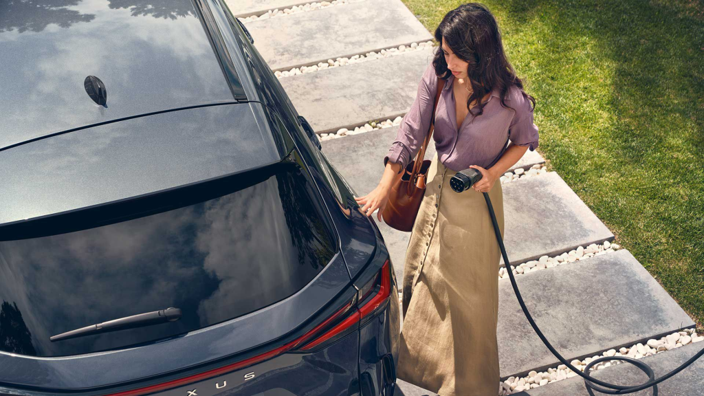 plug in hybrid,tisztán elektromos,belső égésű motor, electric vehicle, külső forrásból,phev plug in, plug in hibrid elektromos autók, elektromos autó,