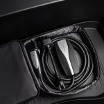 Tesla mobil csatlakozó