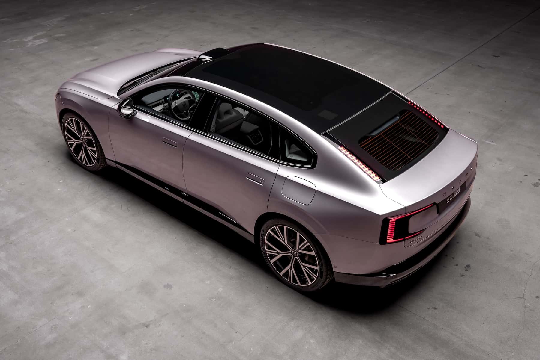 volvo,km h,lehetővé teszi,kilométeres hatótávot,vezeték nélküli,14,5 colos,teszi lehetővé,700 kilométeres,350 kw,3,1 méteres,öt radar,