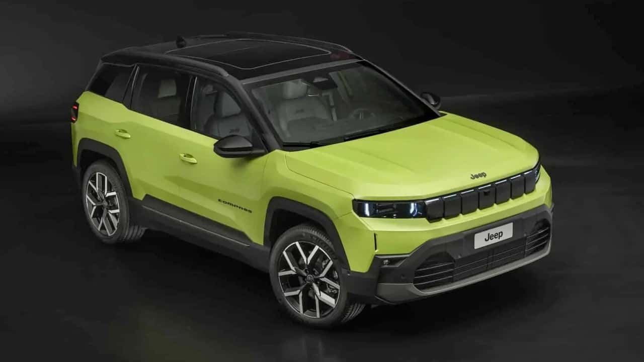 új jeep compass,jeep compass,plug in plug in hibrid compass 4xe jeep led es jeep vezeték nélküli hetes osztású uconnect hybrid rendszer