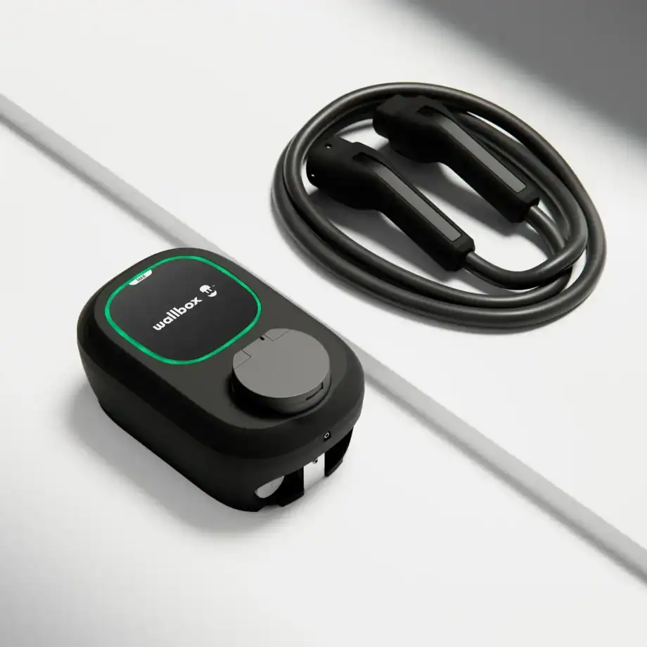 Wallbox Pulsar Max Csatlakozóval