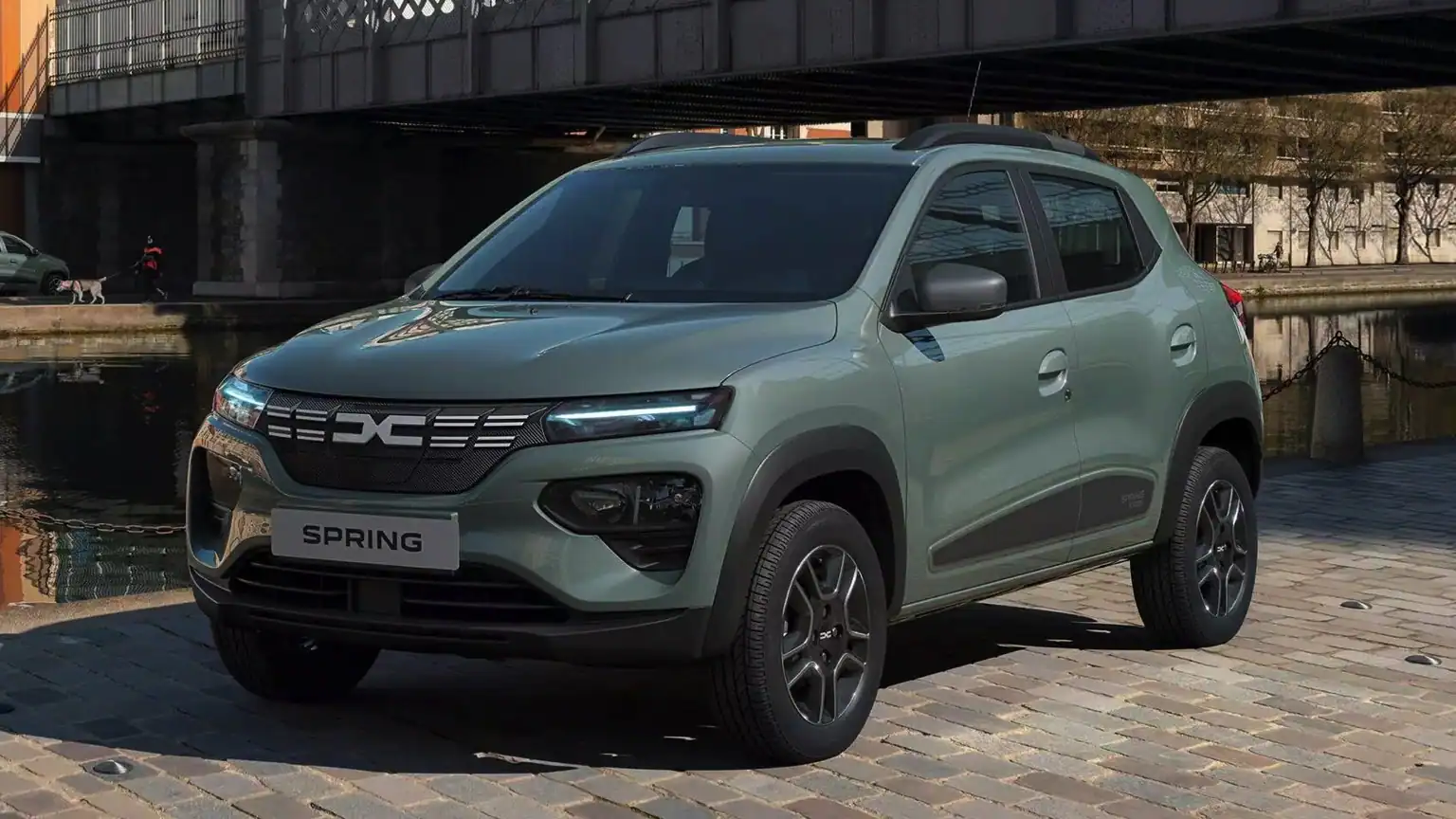 elektromos auto árak (2) Dacia Spring városi elektromos autó, kedvező elektromos autó árak, kisebb akkumulátor és otthoni töltési lehetőség